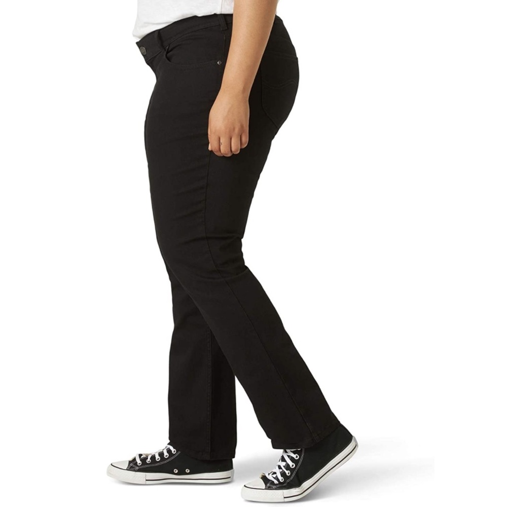 Lee Women's Plus Size Regular Fit Straight Leg Jean Black Size 20W Petite  NWT